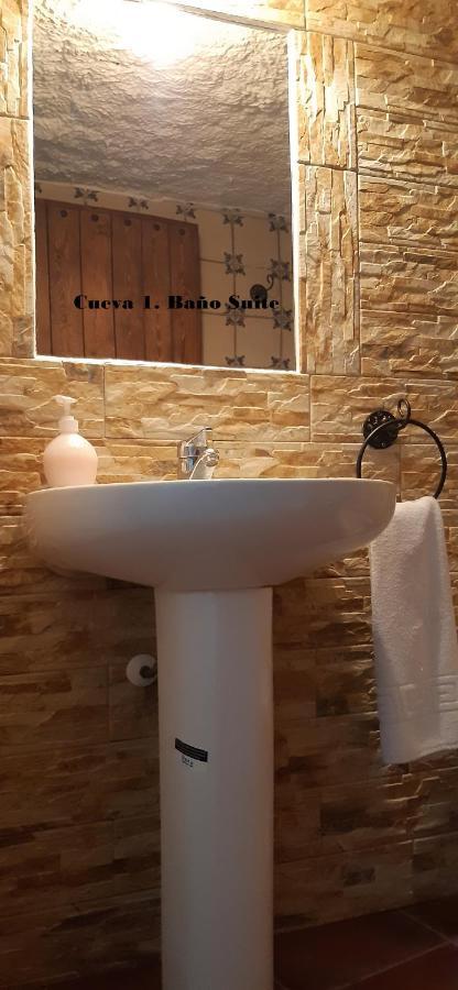 Cuevas Lourdes Benamaurel Exterior foto